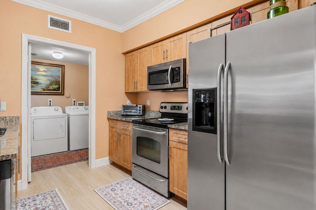13-web-or-mls-Kitchen 1