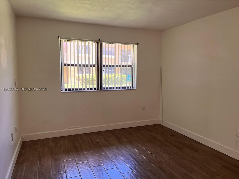 For Rent: $2,500 (3 beds, 2 baths, 1165 Square Feet)