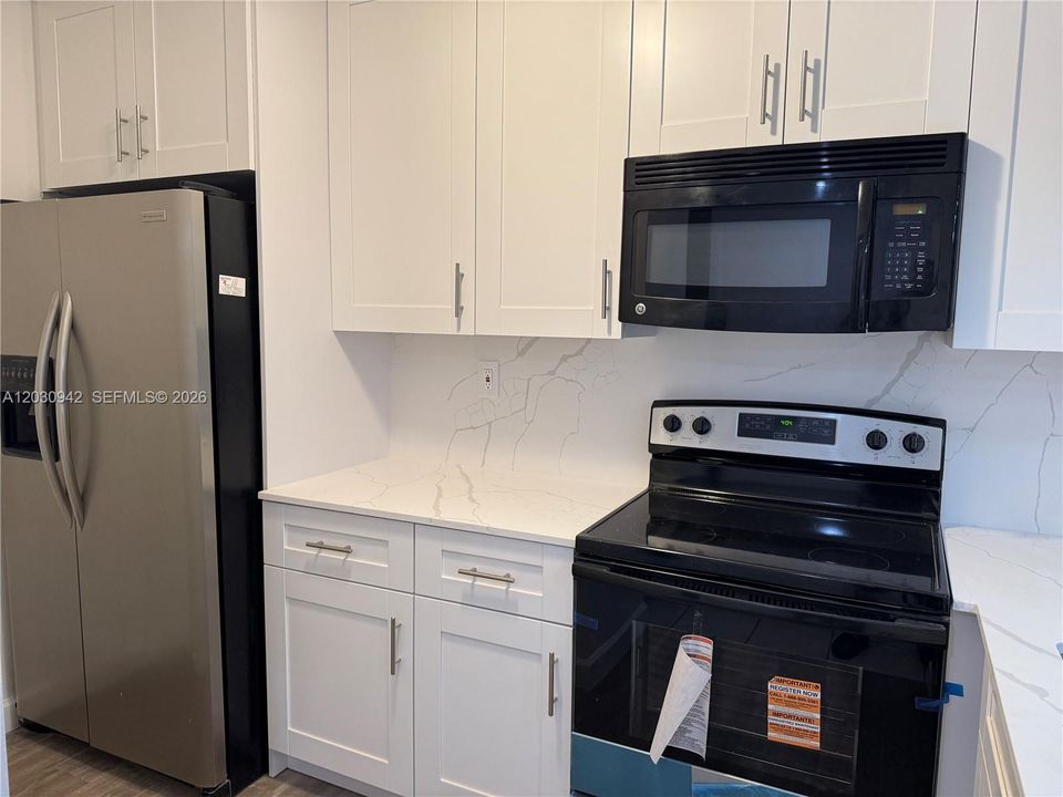 For Rent: $2,500 (3 beds, 2 baths, 1165 Square Feet)
