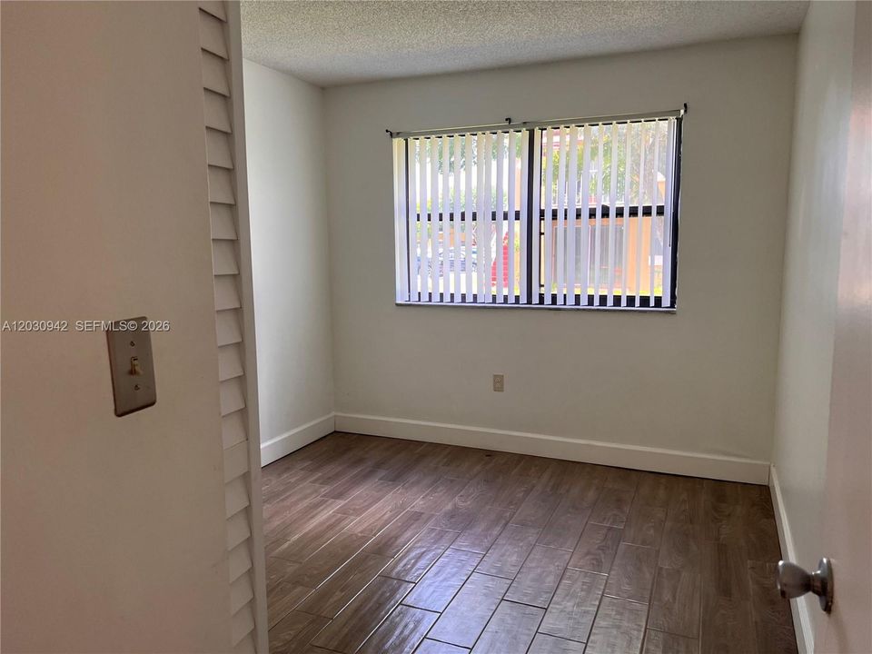 For Rent: $2,500 (3 beds, 2 baths, 1165 Square Feet)