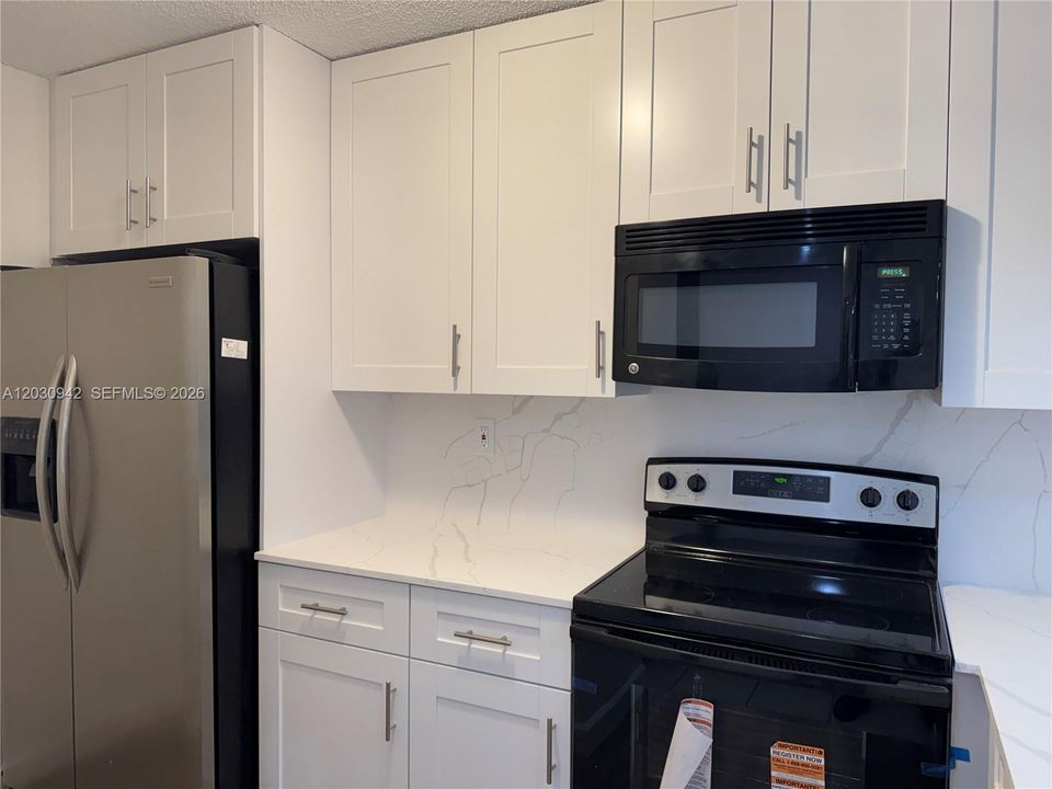For Rent: $2,500 (3 beds, 2 baths, 1165 Square Feet)