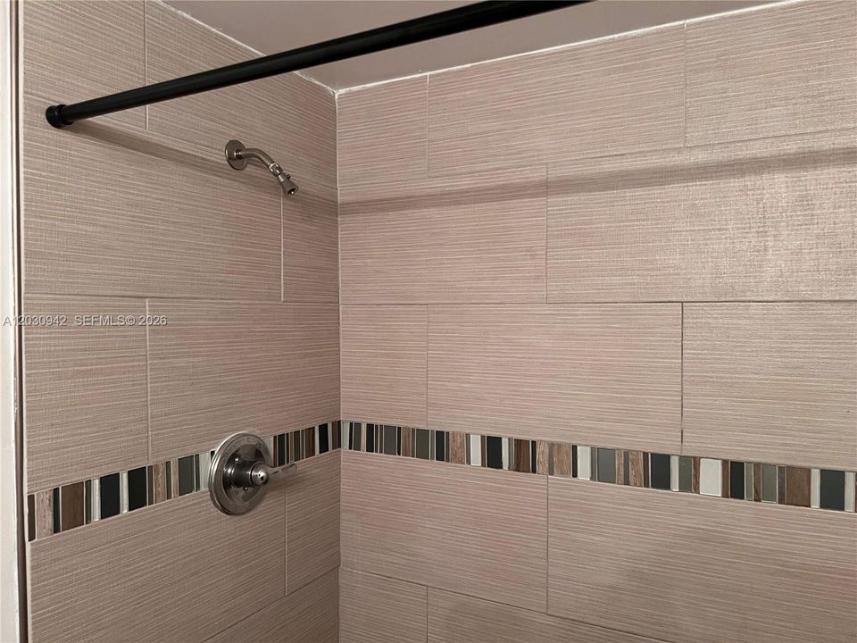 For Rent: $2,500 (3 beds, 2 baths, 1165 Square Feet)