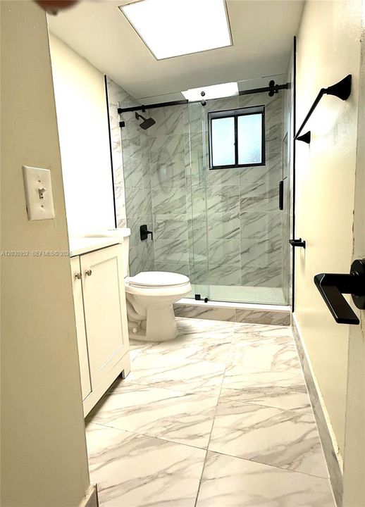 For Rent: $2,250 (2 beds, 2 baths, 965 Square Feet)