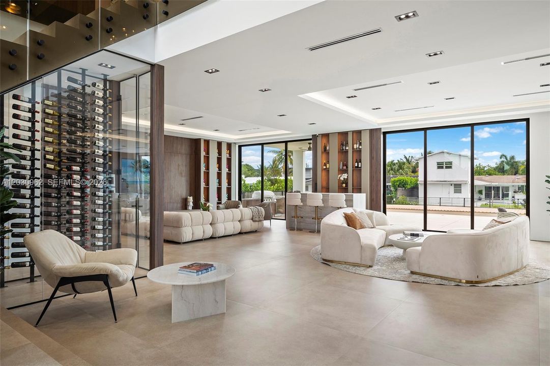 For Sale: $5,749,900 (6 beds, 6 baths, 5187 Square Feet)