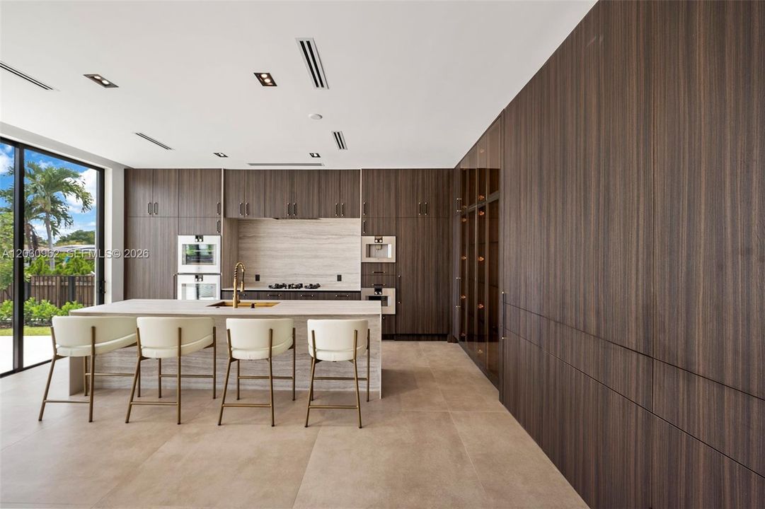 For Sale: $5,749,900 (6 beds, 6 baths, 5187 Square Feet)