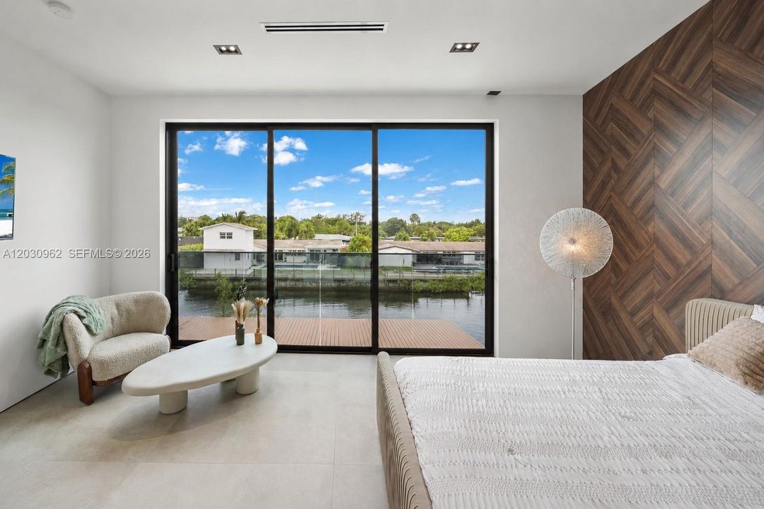 For Sale: $5,749,900 (6 beds, 6 baths, 5187 Square Feet)