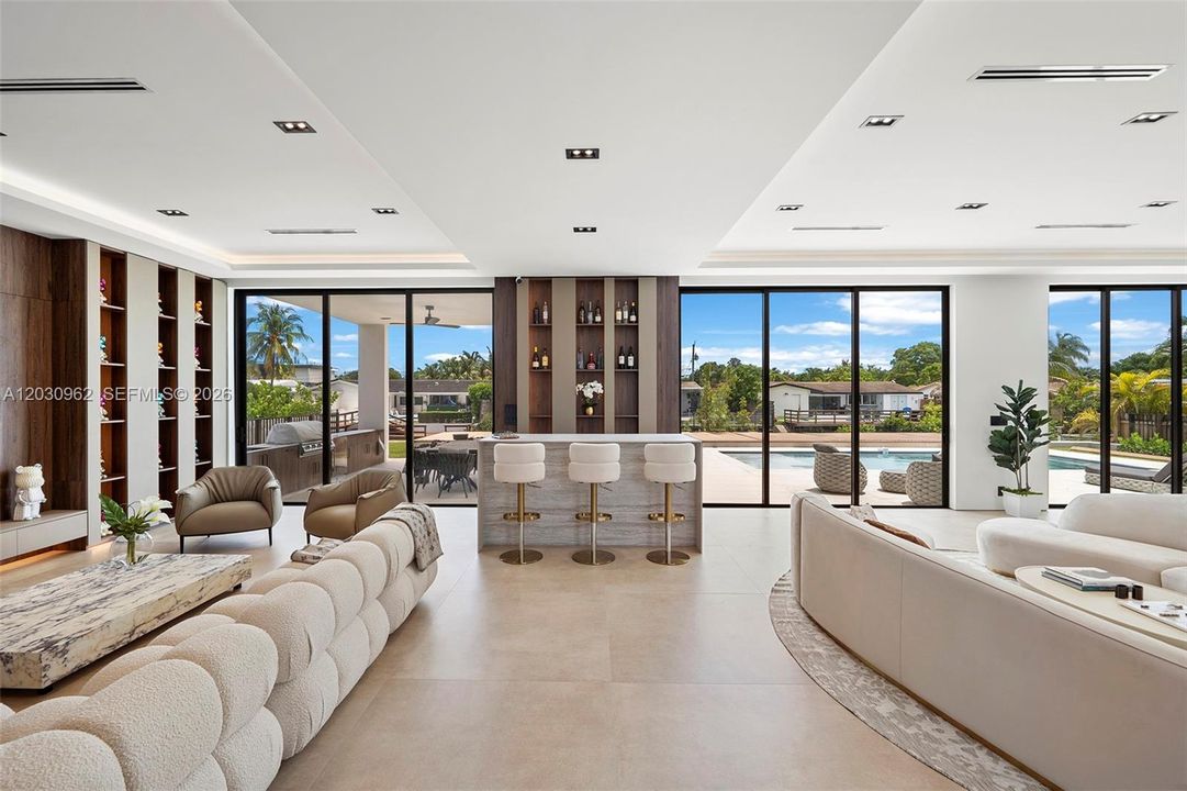 For Sale: $5,749,900 (6 beds, 6 baths, 5187 Square Feet)