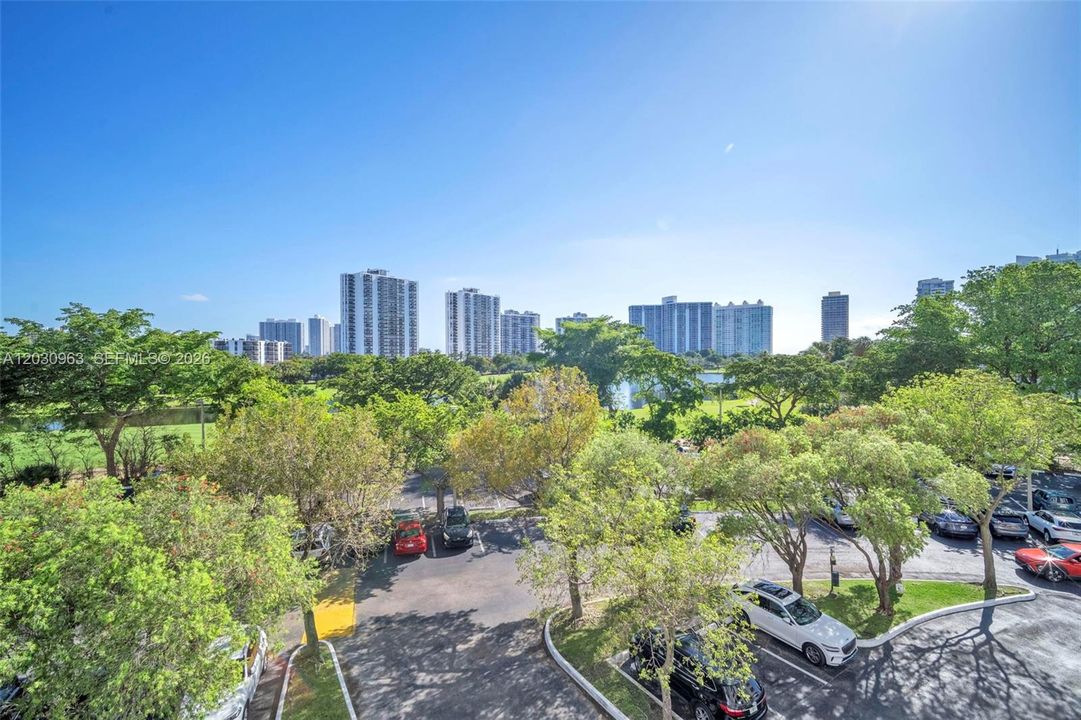 En Venta: $339,000 (2 camas, 2 baños, 1183 Pies cuadrados)