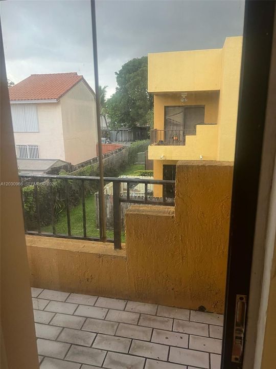 В аренду: $2,100 (2 спален, 1 ванн, 758 Квадратных фут)