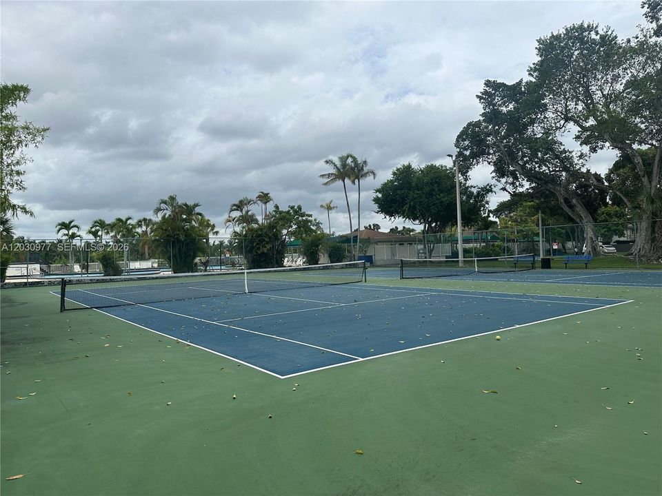 For Sale: $479,000 (3 beds, 2 baths, 1482 Square Feet)