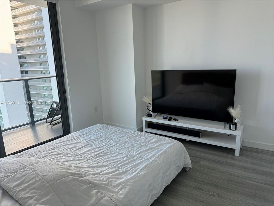В аренду: $3,200 (1 спален, 1 ванн, 662 Квадратных фут)