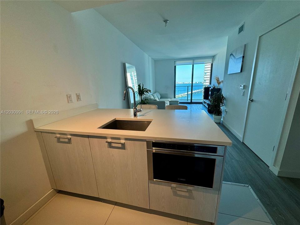 В аренду: $3,200 (1 спален, 1 ванн, 662 Квадратных фут)