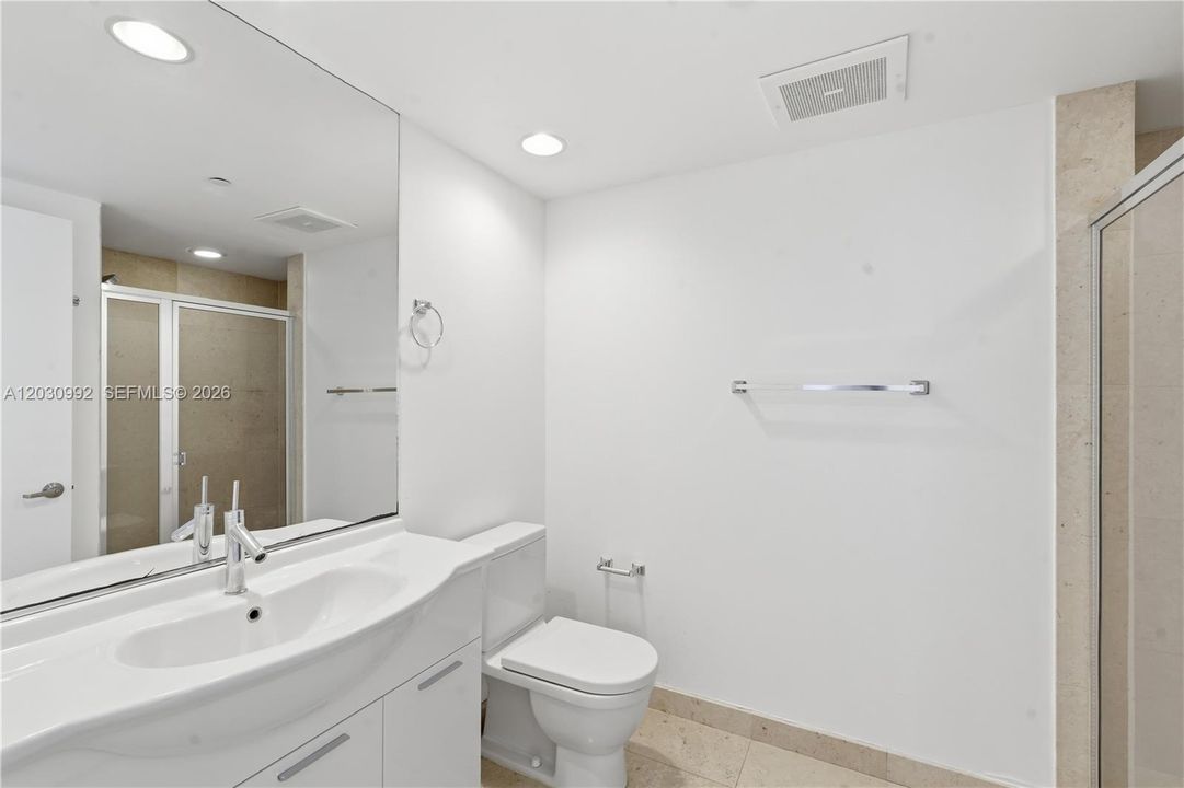 For Sale: $850,000 (2 beds, 2 baths, 1269 Square Feet)