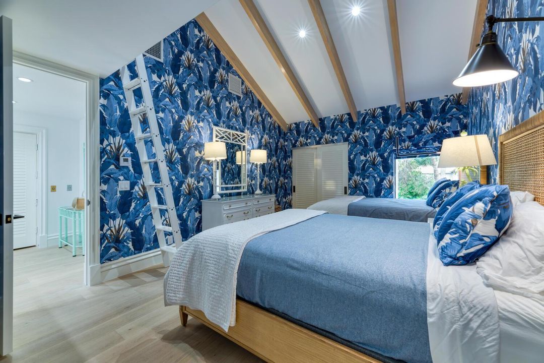 Coastal Chic Decor
