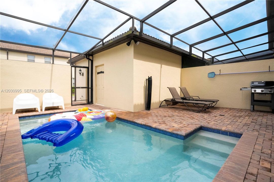 For Sale: $450,000 (5 beds, 4 baths, 0 Square Feet)
