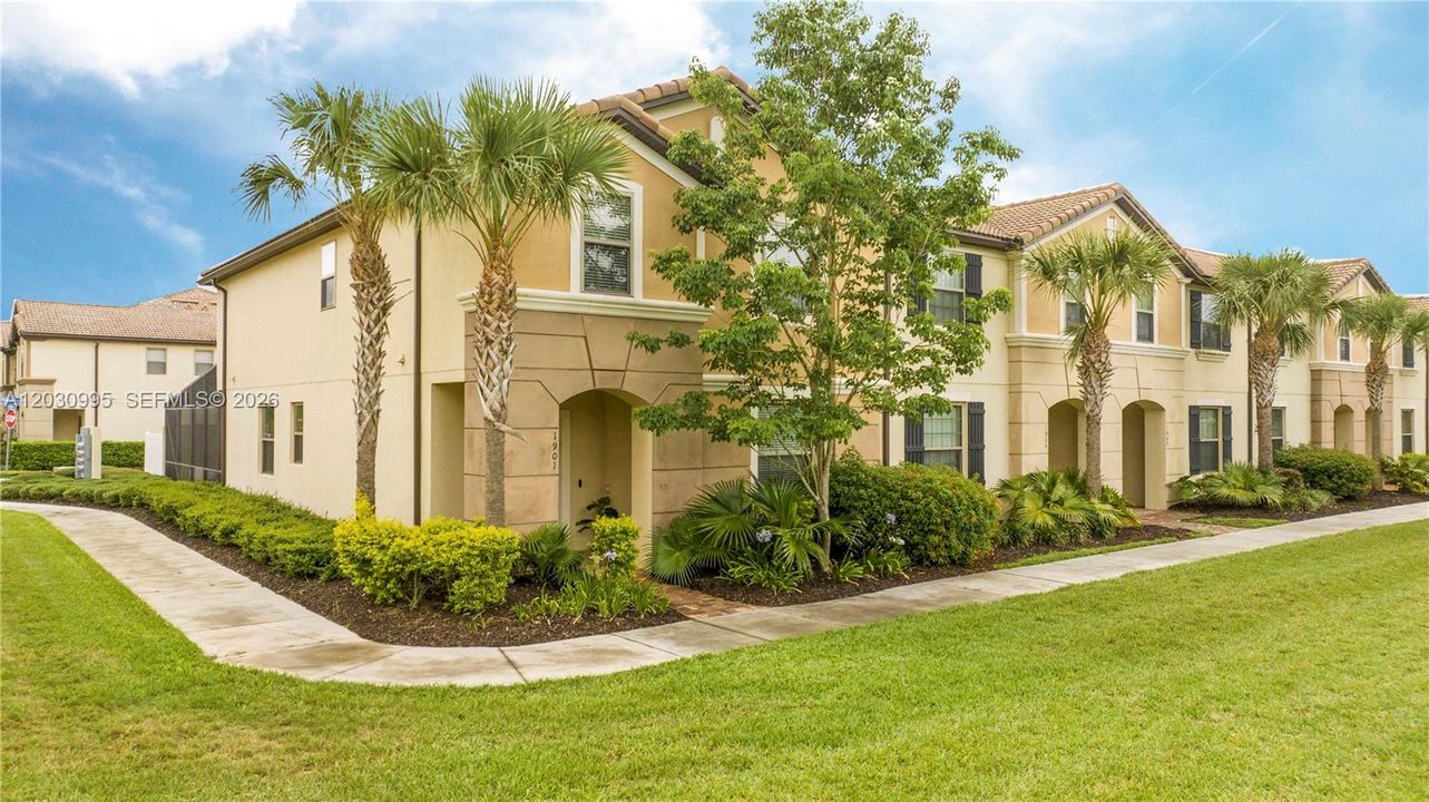 For Sale: $450,000 (5 beds, 4 baths, 0 Square Feet)