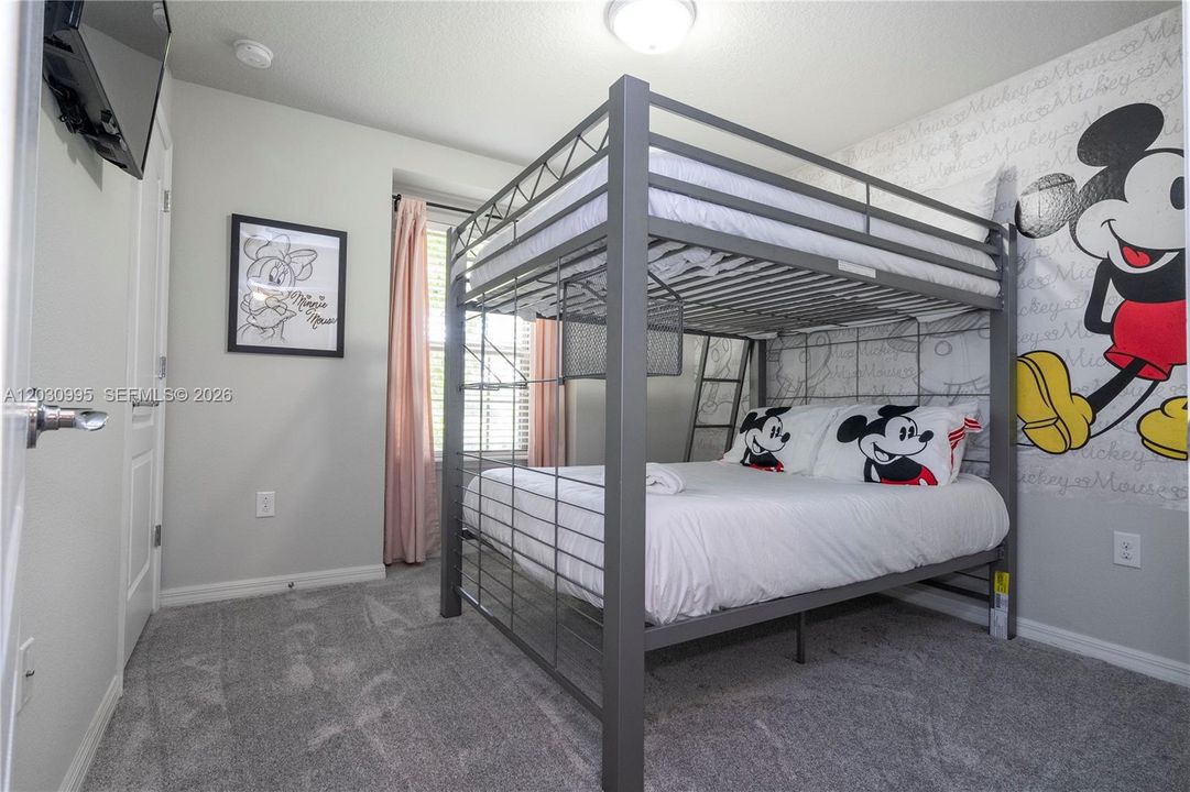 For Sale: $450,000 (5 beds, 4 baths, 0 Square Feet)