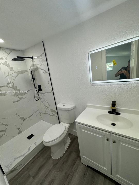 For Rent: $2,500 (3 beds, 2 baths, 1000 Square Feet)