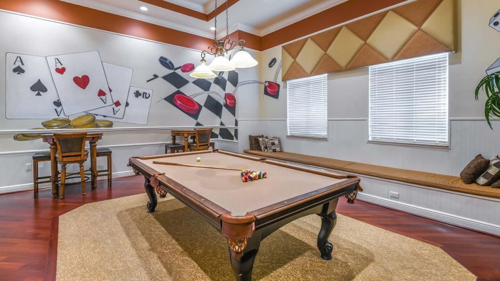 club house 9