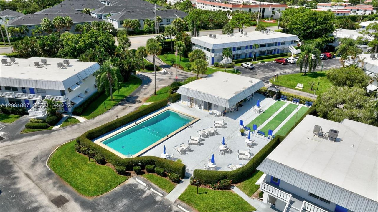 На продажу: $195,000 (2 спален, 2 ванн, 992 Квадратных фут)