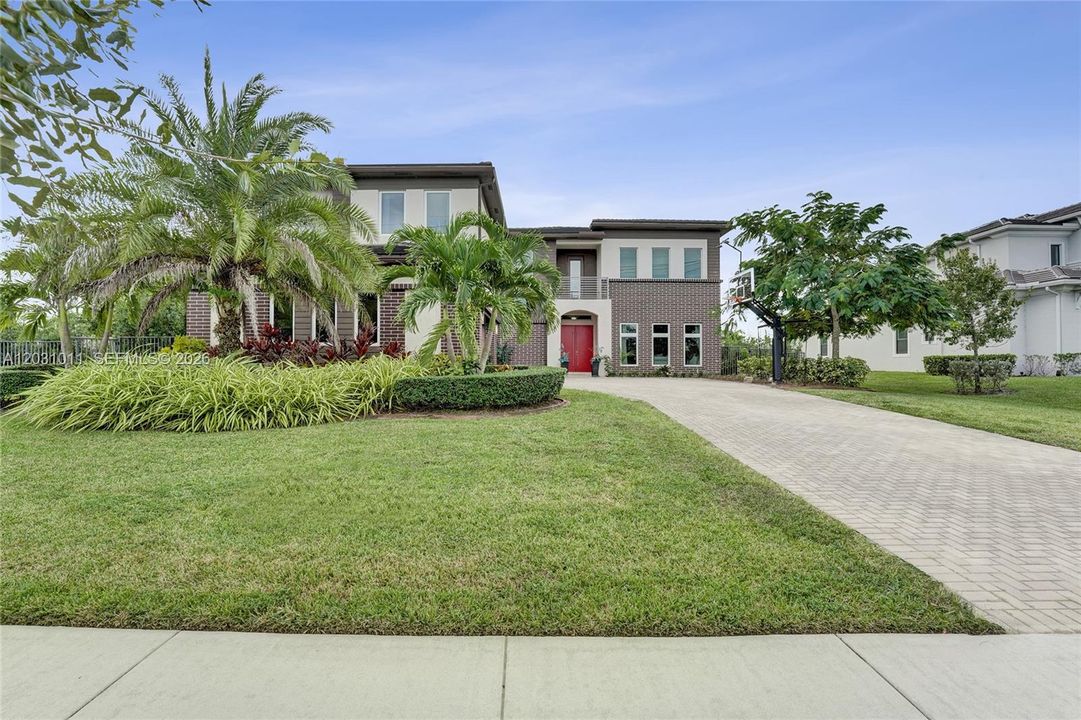 En Venta: $1,399,999 (5 camas, 4 baños, 4044 Pies cuadrados)