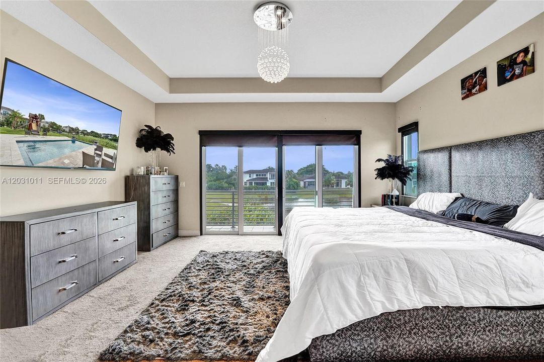 En Venta: $1,399,999 (5 camas, 4 baños, 4044 Pies cuadrados)