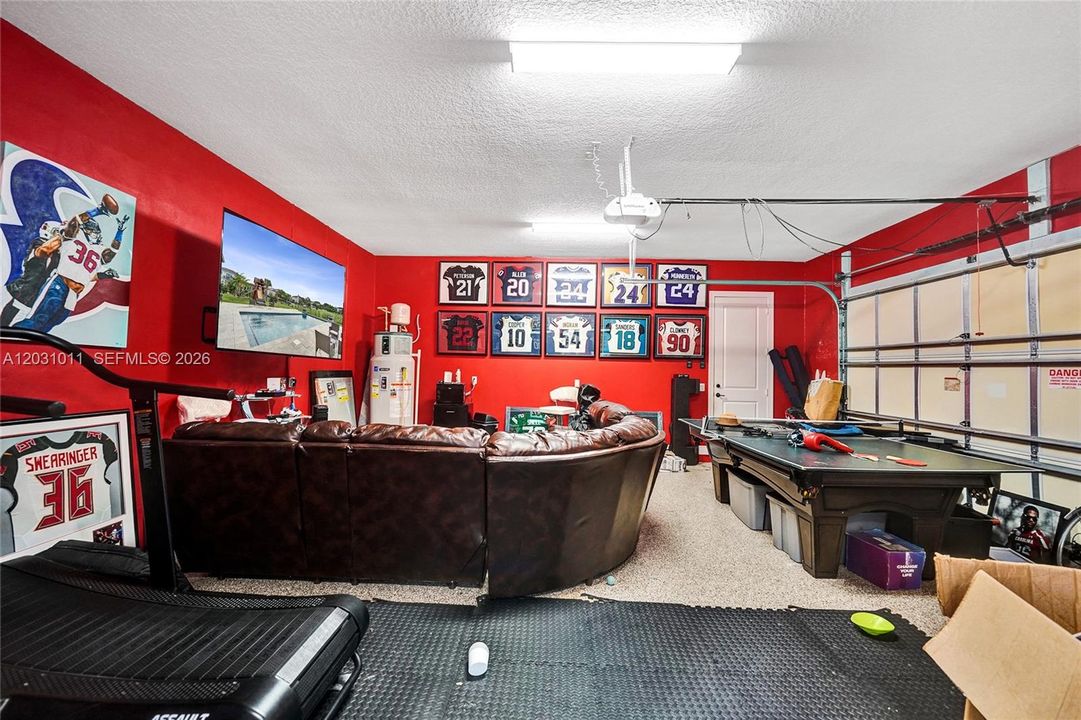 En Venta: $1,399,999 (5 camas, 4 baños, 4044 Pies cuadrados)