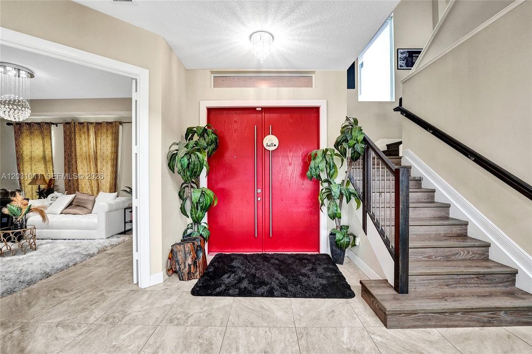 En Venta: $1,399,999 (5 camas, 4 baños, 4044 Pies cuadrados)