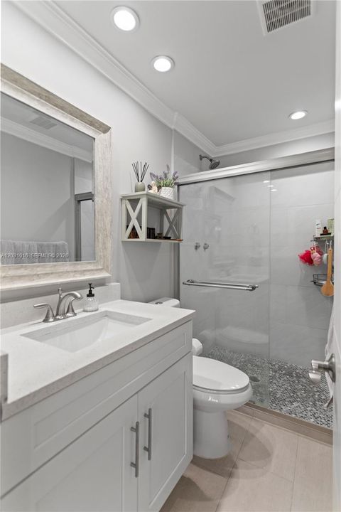 For Sale: $325,000 (2 beds, 2 baths, 1080 Square Feet)