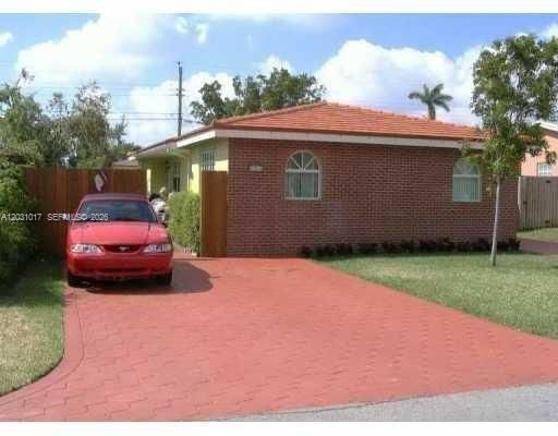 For Sale: $575,000 (0 beds, 0 baths, 1624 Square Feet)