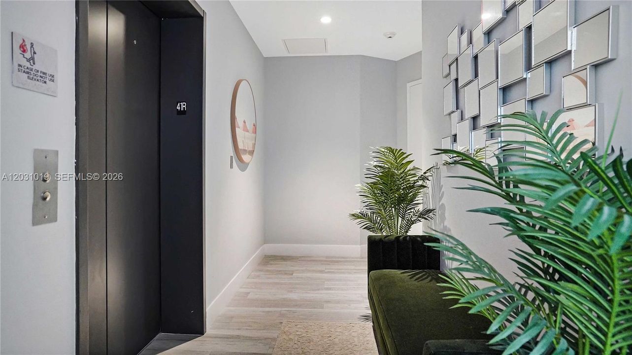 Private elevator foyer