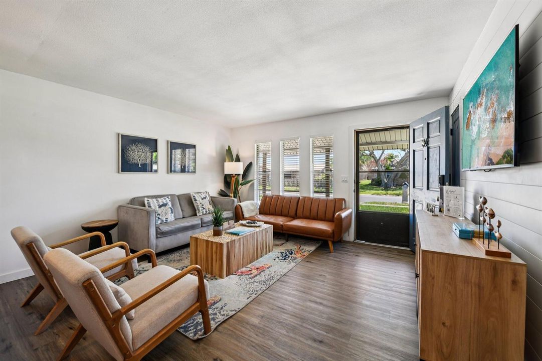 5-web-or-mls-Dogwood Dr-S2803-005