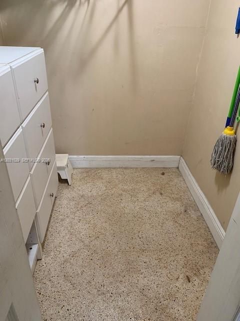 For Rent: $1,550 (0 beds, 1 baths, 375 Square Feet)