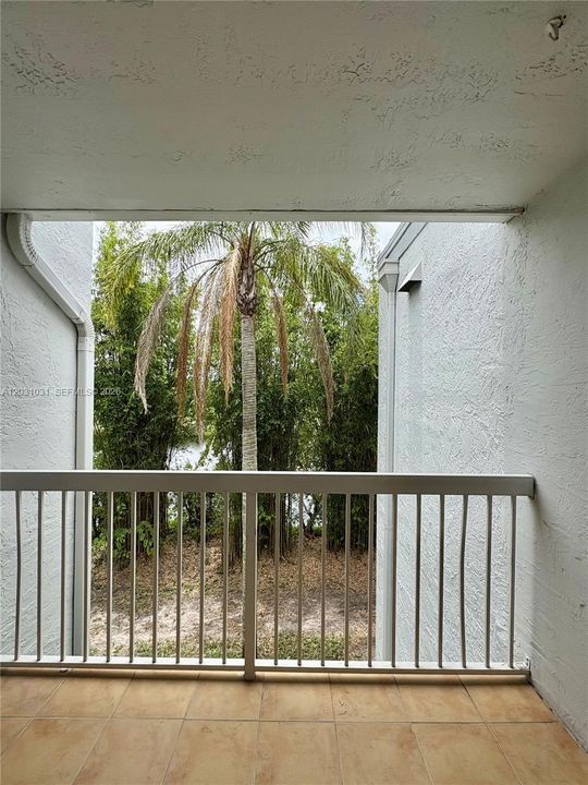 For Rent: $2,700 (2 beds, 2 baths, 1349 Square Feet)