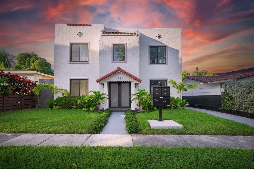 For Rent: $2,900 (2 beds, 1 baths, 1158 Square Feet)