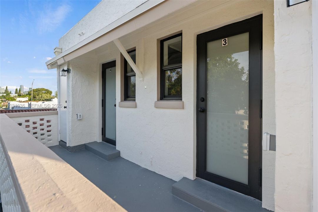 For Rent: $2,900 (2 beds, 1 baths, 1158 Square Feet)