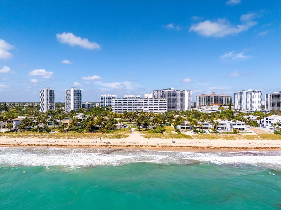 For Rent: $2,500 (1 beds, 1 baths, 769 Square Feet)