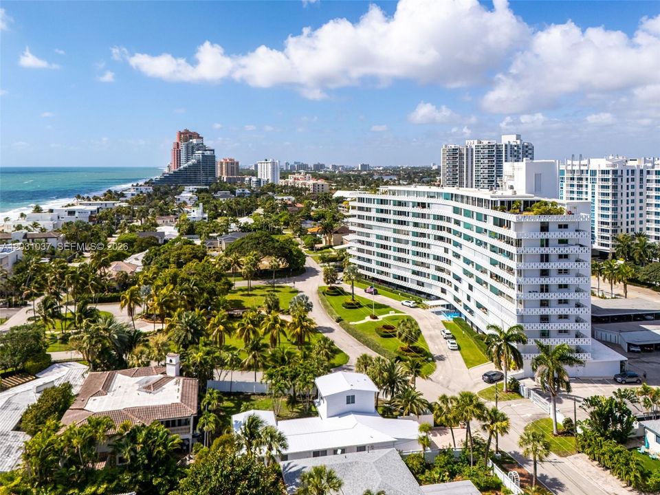 For Rent: $2,500 (1 beds, 1 baths, 769 Square Feet)