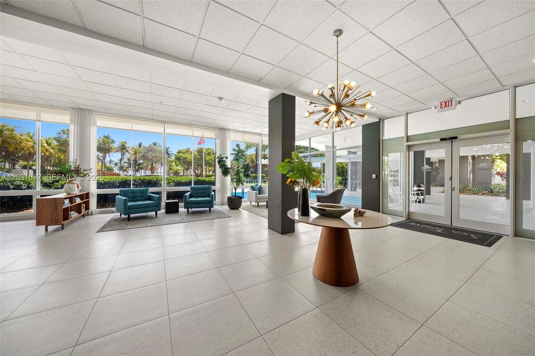 For Rent: $2,500 (1 beds, 1 baths, 769 Square Feet)