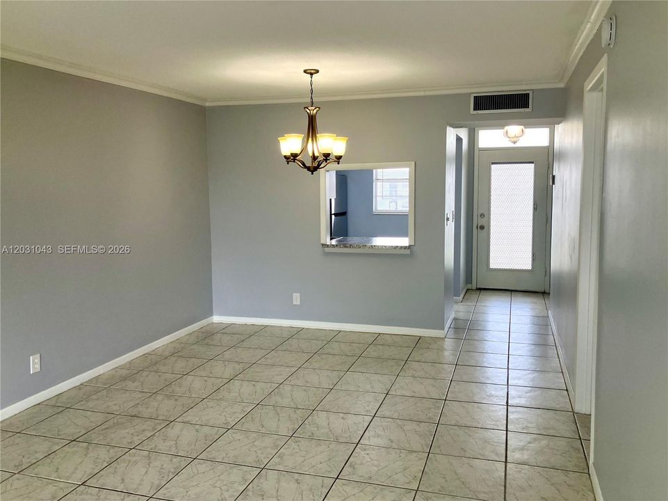 For Sale: $93,900 (1 beds, 1 baths, 768 Square Feet)