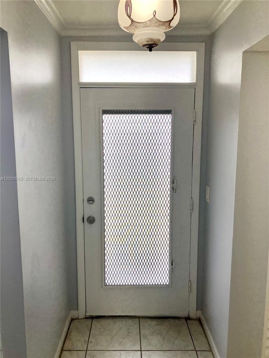 For Sale: $93,900 (1 beds, 1 baths, 768 Square Feet)