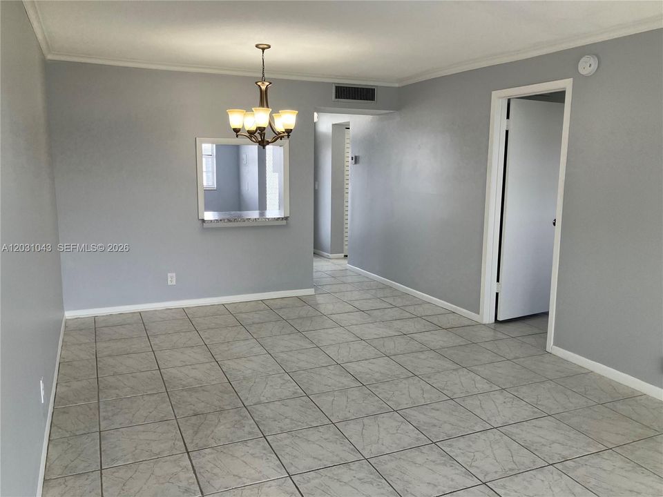 For Sale: $93,900 (1 beds, 1 baths, 768 Square Feet)