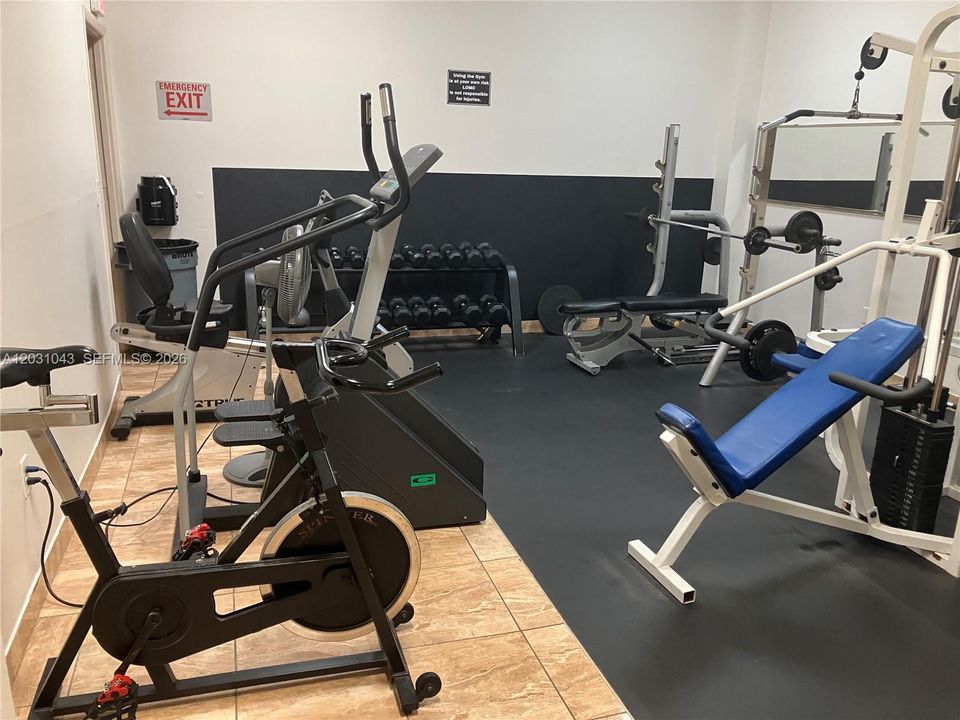 Men's Gym
