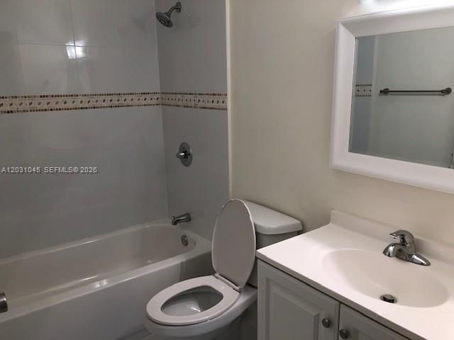 En Renta: $2,700 (2 camas, 2 baños, 1070 Pies cuadrados)