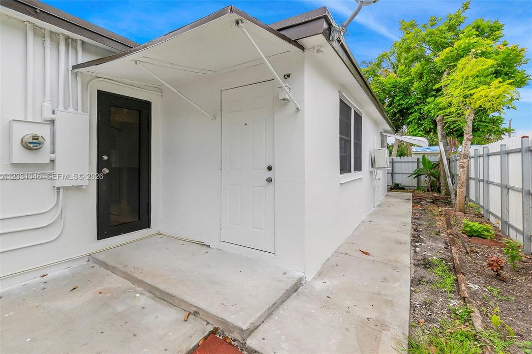 For Rent: $1,400 (1 beds, 1 baths, 1708 Square Feet)