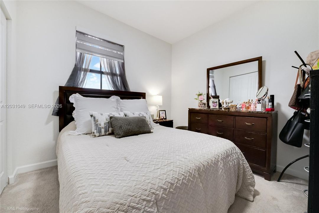 En Venta: $450,000 (3 camas, 2 baños, 1545 Pies cuadrados)