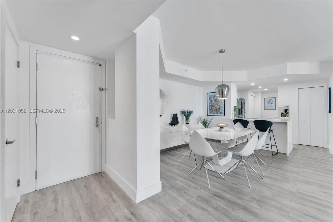 For Rent: $5,200 (2 beds, 2 baths, 1288 Square Feet)