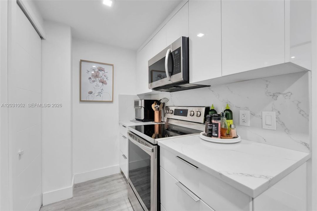 For Rent: $5,200 (2 beds, 2 baths, 1288 Square Feet)