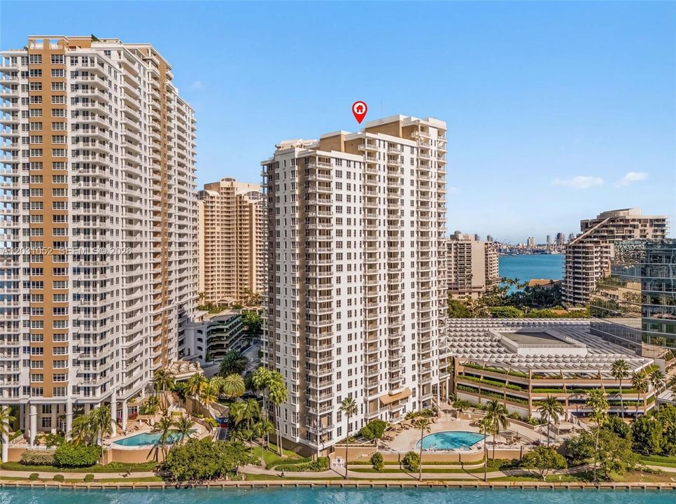 For Rent: $5,200 (2 beds, 2 baths, 1288 Square Feet)