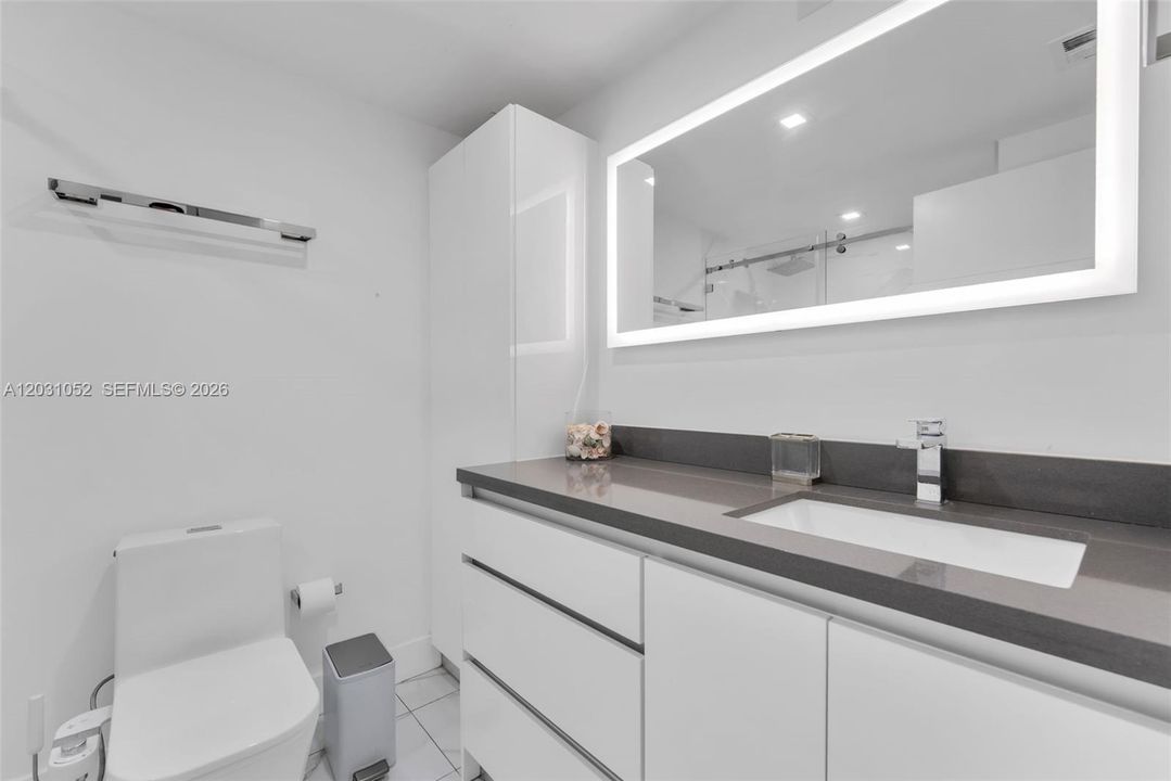 For Rent: $5,200 (2 beds, 2 baths, 1288 Square Feet)